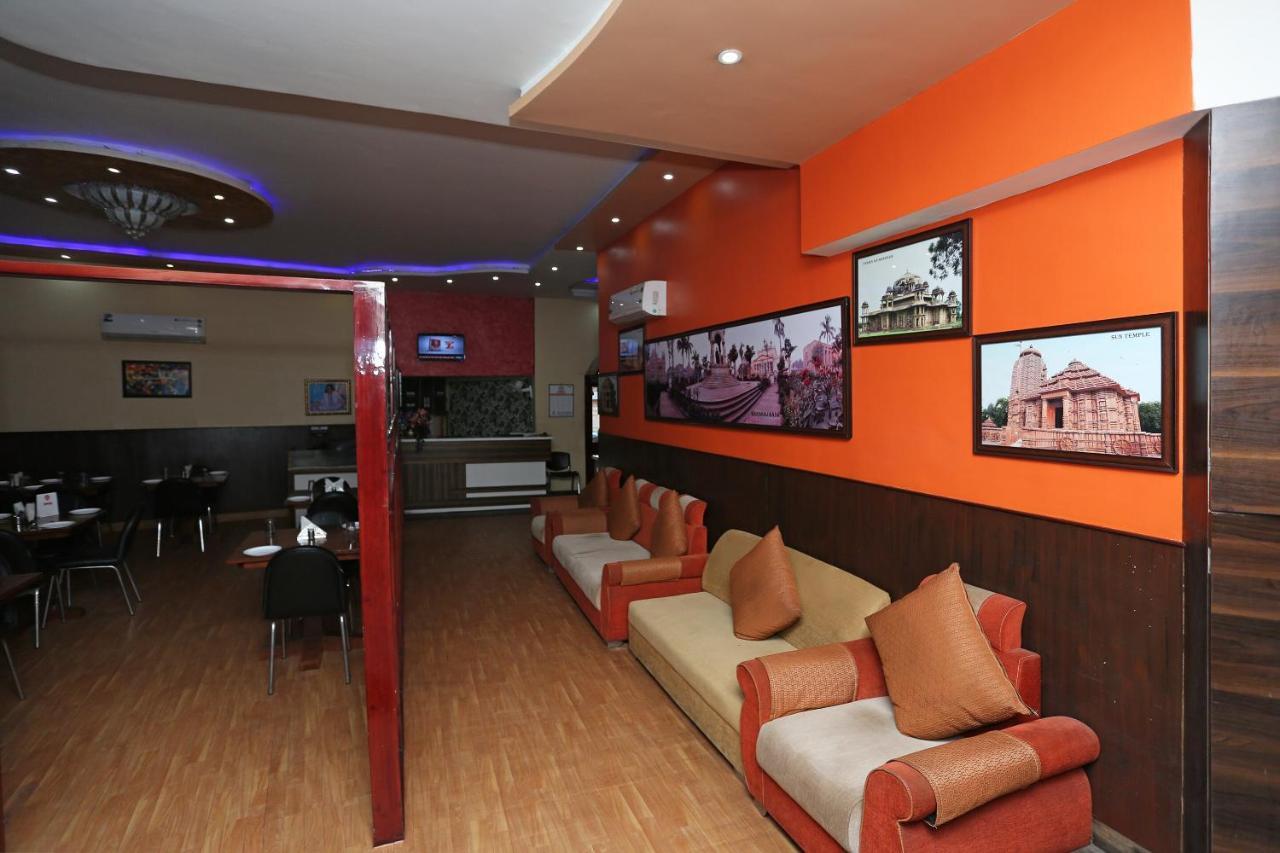 Hotel Vivek Continental Gwalior Exterior photo